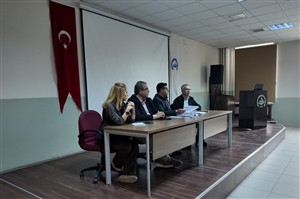 Koordinatörlüğümüz ve Aksaray İl Göç İdaresi Müdürlüğü İşbirliğinde Uluslararası Öğrencilerin İkamet Süreçlerine İlişkin Bilgilendirme Toplantısı Düzenlenmiştir